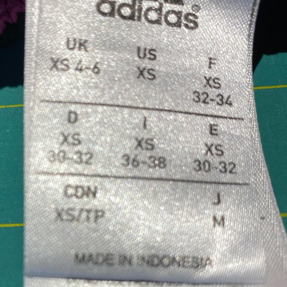Adidas women's/girl's shorts - Picture 3 of 3